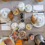A Casa Da Mami Alojamento de Acomodação e Pequeno-almoço Piano di Sorrento